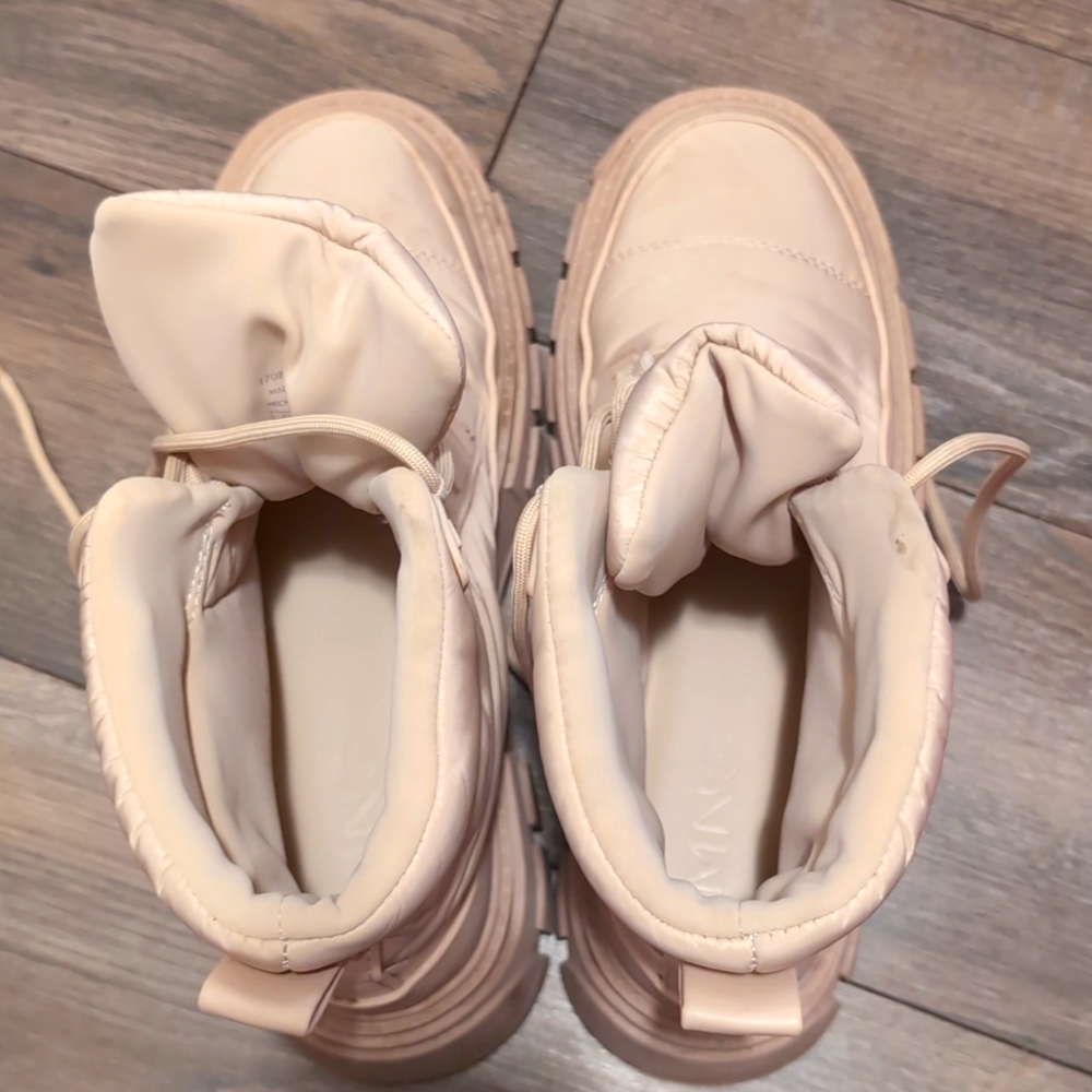 Size 10 MNG beige Boots